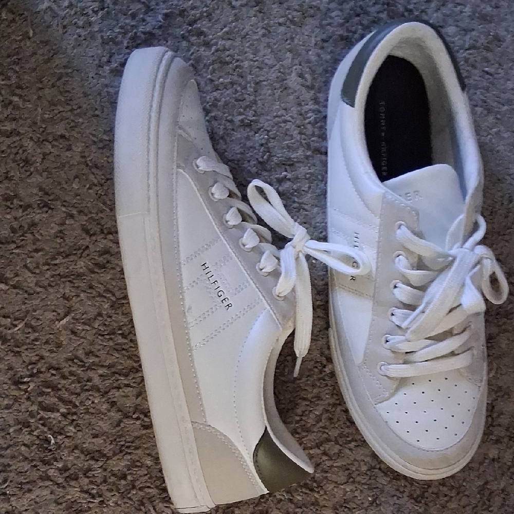 Tommy Hilfiger White and Green Sneakers - Picture 2 of 14